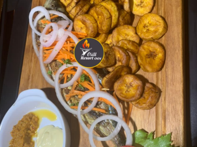 Roasted maquereau and Fried Plantain