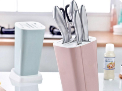 Knives container
