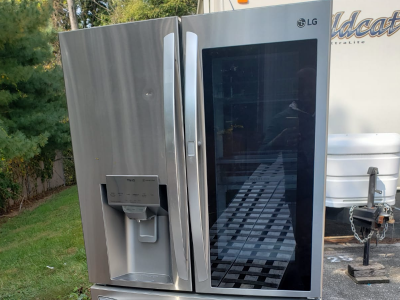 LG - 21.6 Cu. Ft. French Door Refrigerator - Stainless steel