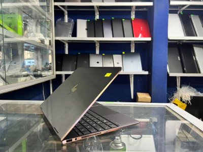 HP Spectre 2021