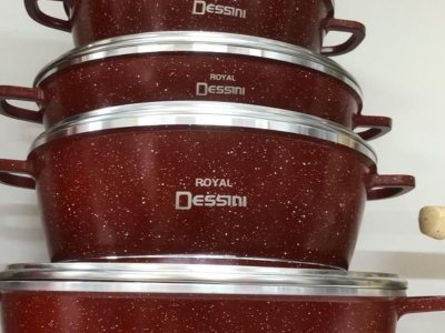 Set of pots