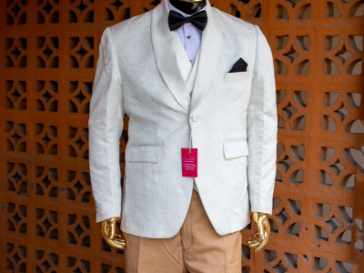 Tuxedo men suit