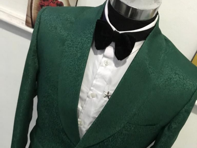 Tuxedo men suit