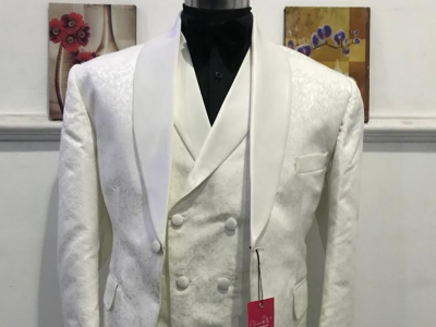 Tuxedo men suit