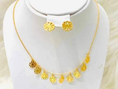 Bijoux ( Chaîne et boucles)