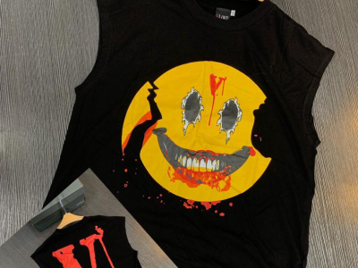 Sleeveless T- shirt