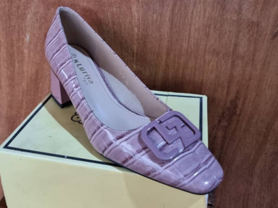 Medium Heel Covered Shoe