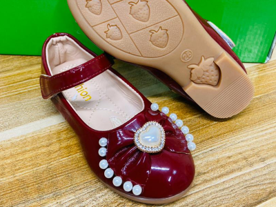 Shoe