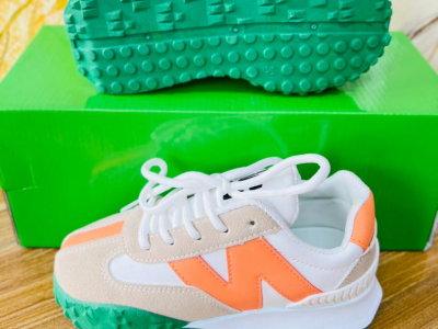 Tennis shoe for kids