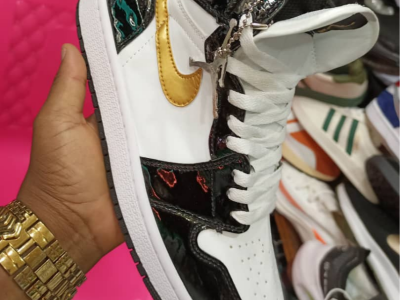 Sneakers