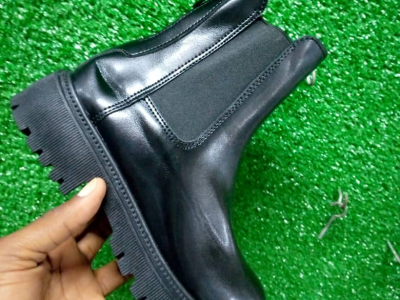Female Shoe