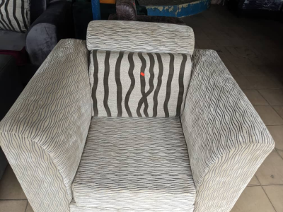 06 Seats White Cotton Couch