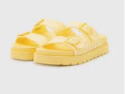 Female flat Sandals