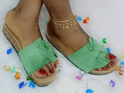 Ladies slippers