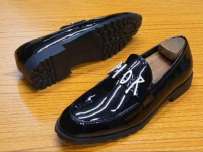 Black leather Men Shoe