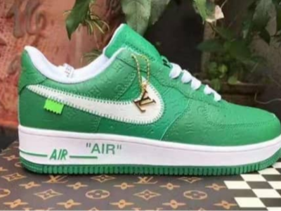 Green Air Nike Sneaker