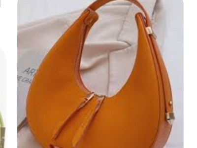 Mini shoulder handbags