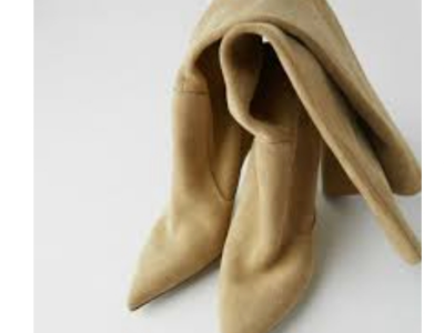 High heels boot