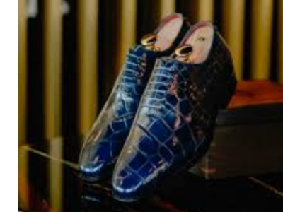 Men's classic shoes