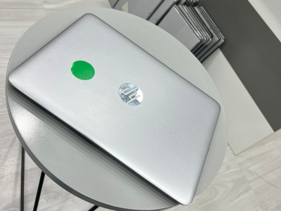 hp 820g3  I7