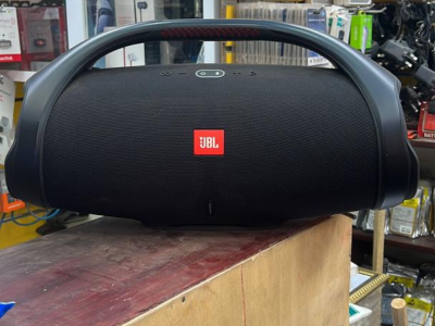 Boom Box 02