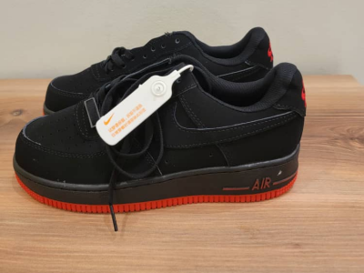 Nike Sneaker
