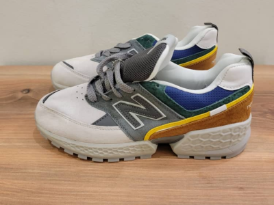 New Balance Sneaker