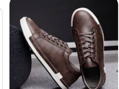 Sneakers shoes lace up