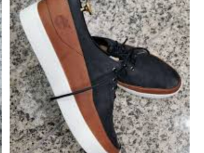 Sneakers shoes lace up