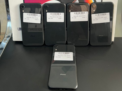 iPhone xr 64gb