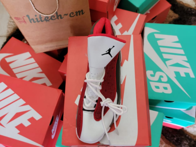 Nike Jordan ( Tennis Homme)
