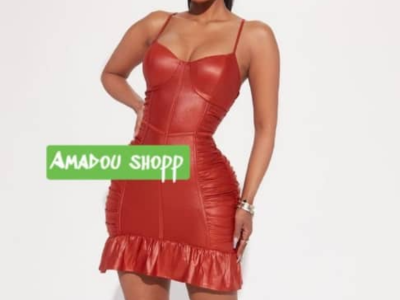 Women sleeveless sexy short gown