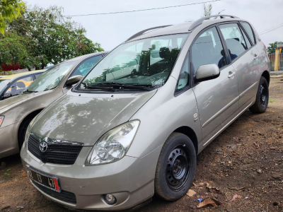 Corolla verso 2008