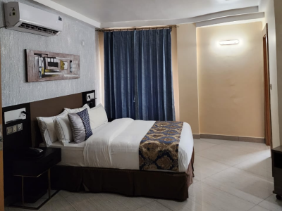 Luxurious Hotel Suite