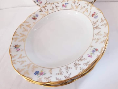 4 plats porcelaine française