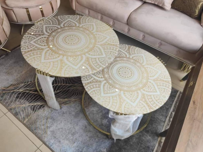 Round modern coffee side/center table