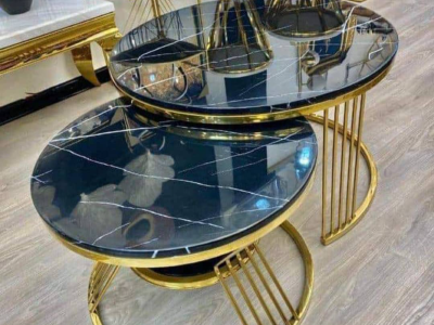 Round modern coffee side/center table