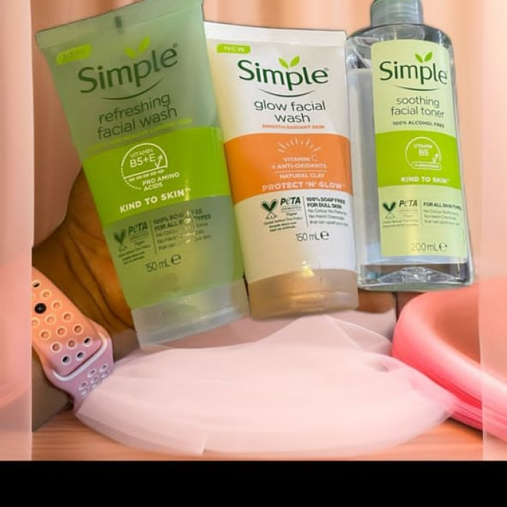 Glow facial wash