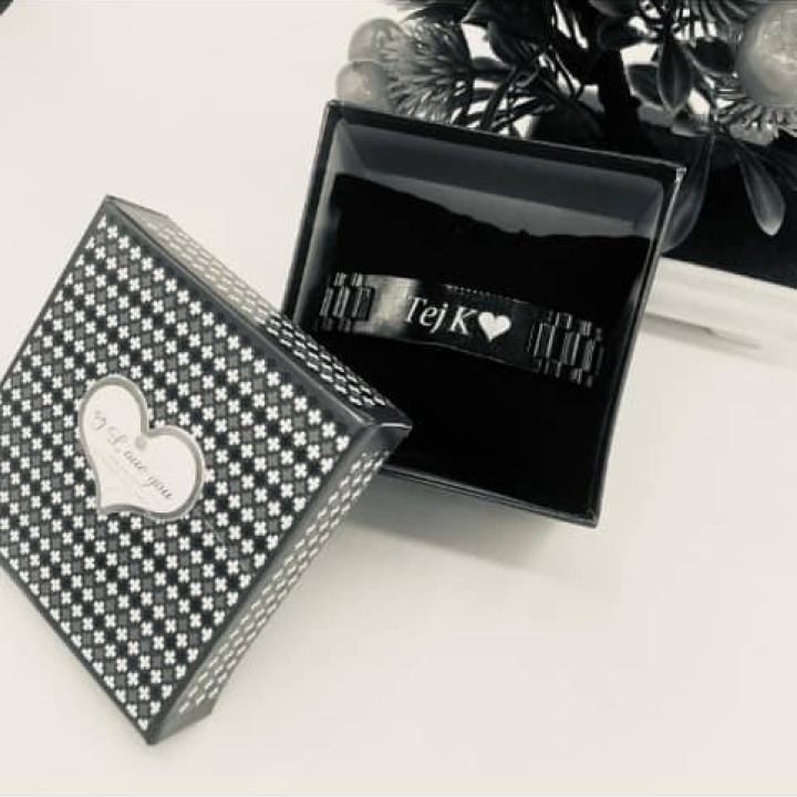 Customized bracelet