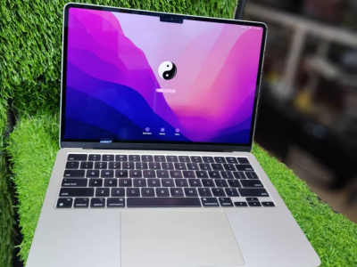 MacBook Air M2 2022