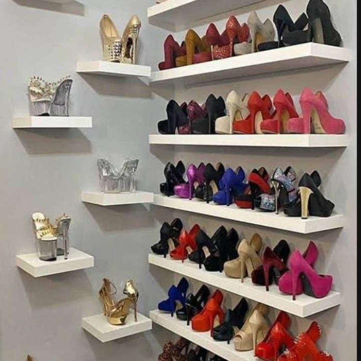 Shoes stand