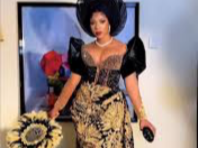 AFRICAN TRADITIONAL WEDDINGS OUTFITS