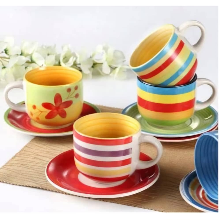 six tasses plus sous tasses