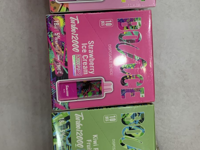 Strawberry ice cream 12000 puffs