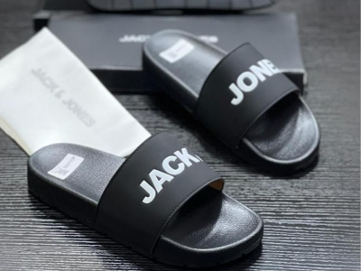 Male leather slippers