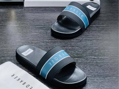 Male leather slippers