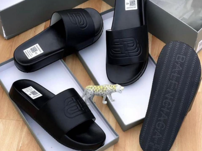 Male leather slippers