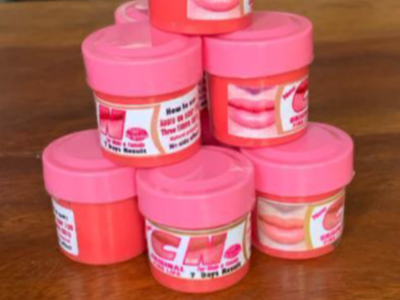 Pink lip balm 1000frs