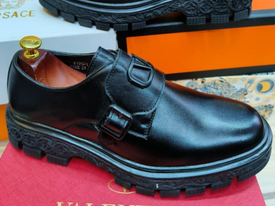Male fashion shoes