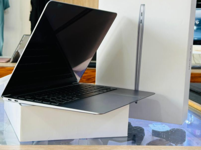 Mac book air M1 2021 256/8